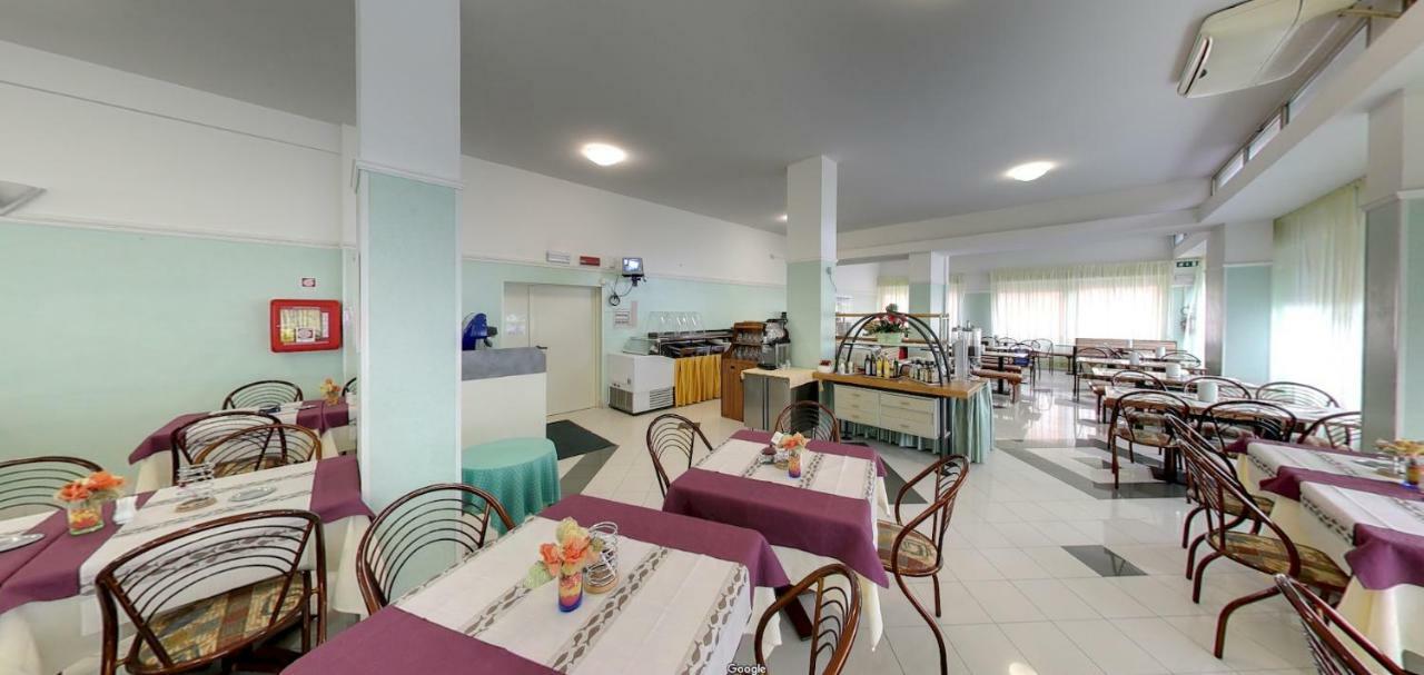 Hotel Milord Cesenatico Luaran gambar